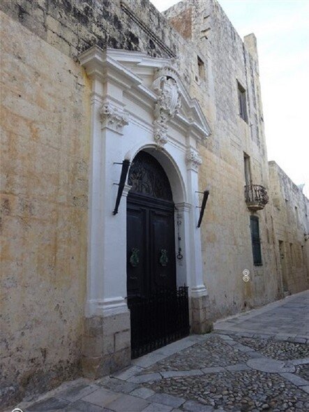 Casa Inguanez - The historic front door
