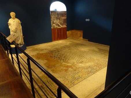 Roman Villa - Mosaic floor