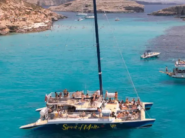 Experience your party on this catamaran and you will never forget it!