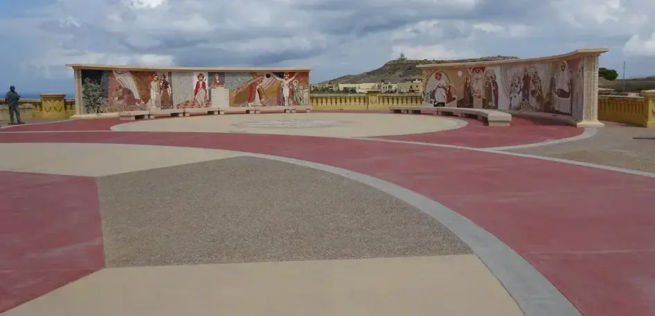Ta Pintu Exterior painting / artwork Ta Pinu features several impressive outdoor artworks that reflect biblical stories.