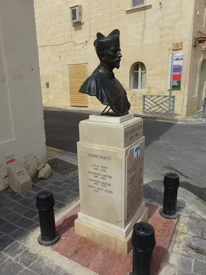 Monument to Bishop Michele Girolamo Molina in Għarb Bust of Bishop Michele Girolamo Molina near Għarb Parish Church in Gozo The monument to Bishop Michele Girolamo Molina, during whose episcopate Għarb became a separate parish.